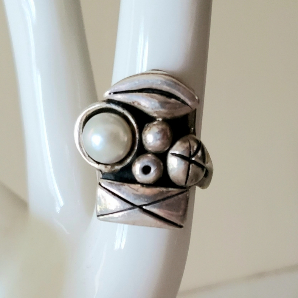 Unique Sterling Silver Abstract Ring Size 6.5